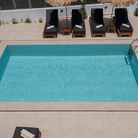 Diamond With Swimming Pool Villa Ciliví